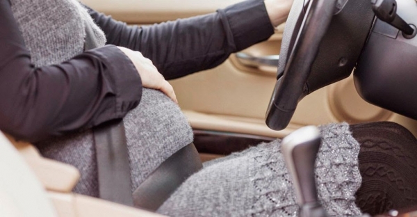 GRÁVIDAS AO VOLANTE: CONFIRA AS RECOMENDAÇÕES PARA FUTURAS MAMÃES NA HORA DE DIRIGIR