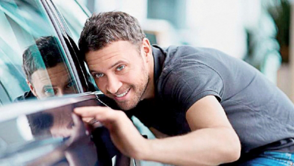 10 dicas para cuidar da pintura do seu carro