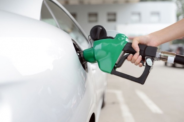 COMO A NOVA GASOLINA BRASILEIRA IRÁ BENEFICIAR CARROS MODERNOS E ANTIGOS